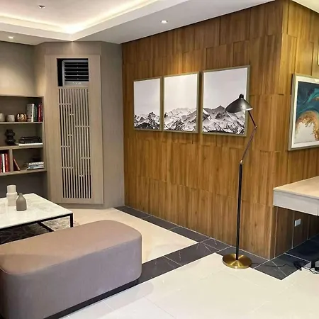 Sofi Staycation- Aurora Escalades